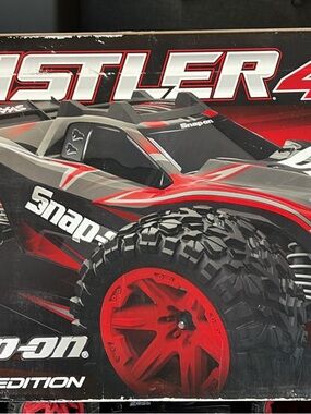 Traxxas Rustler 4x4 limited edition Snap-On